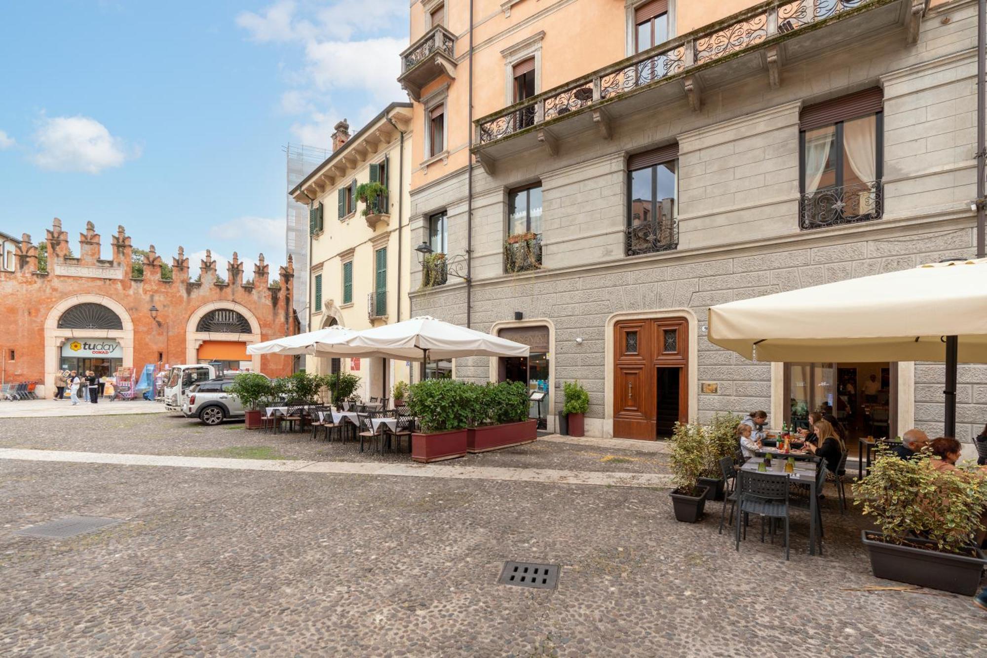 Hotel Palazzo Biasini By Postcardsfrom Verona Exterior foto
